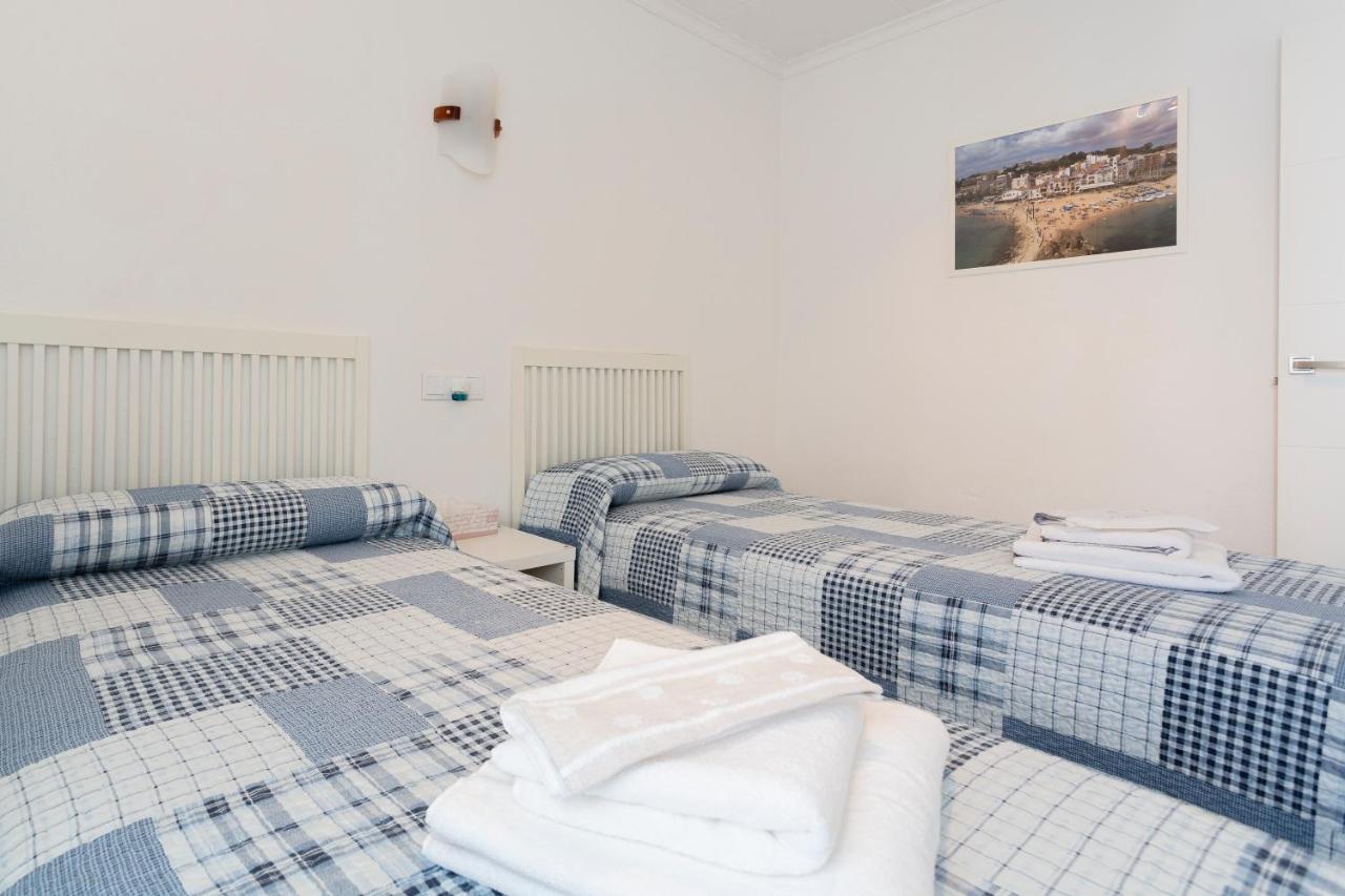 Apt 200 Meters From The Beach Id Blanes Eksteriør billede